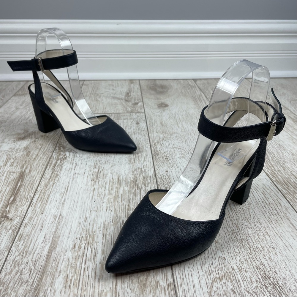Sapena Spain 7 black leather ankle strap heels